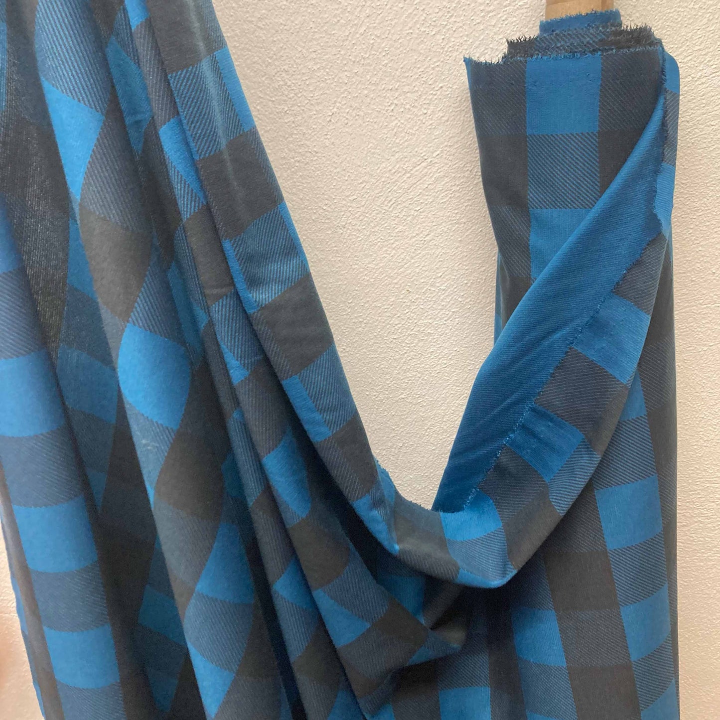 Ponte Roma Fabric - Turquoise and black *