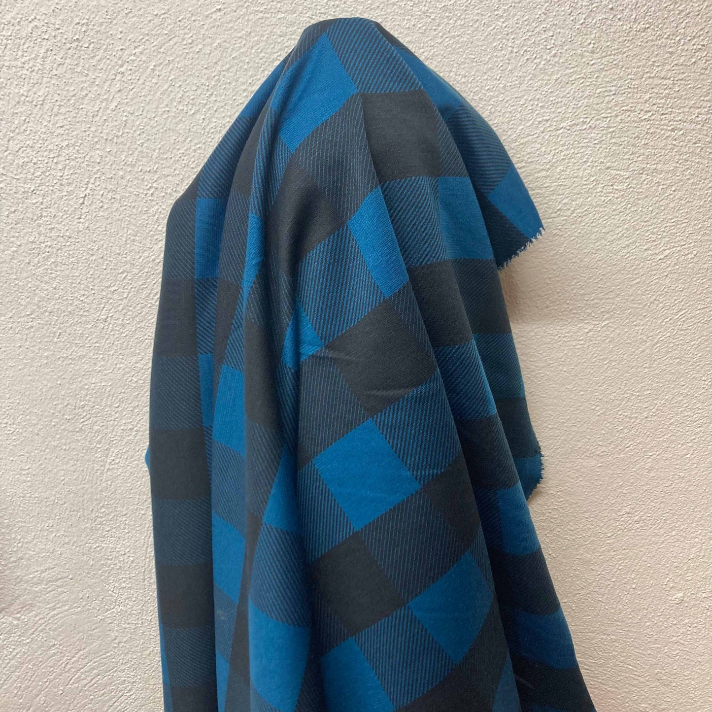 Ponte Roma Fabric - Turquoise and black *