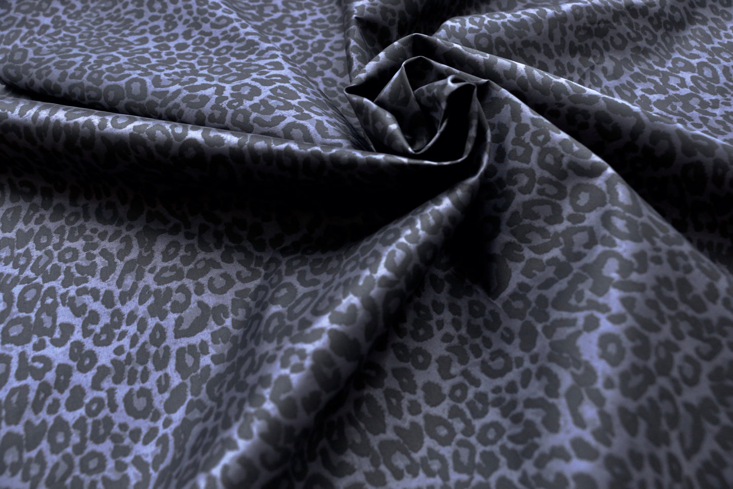 lining-fabric-animal-print-design-light-weight-steel-blue-and-black-clothcontrol