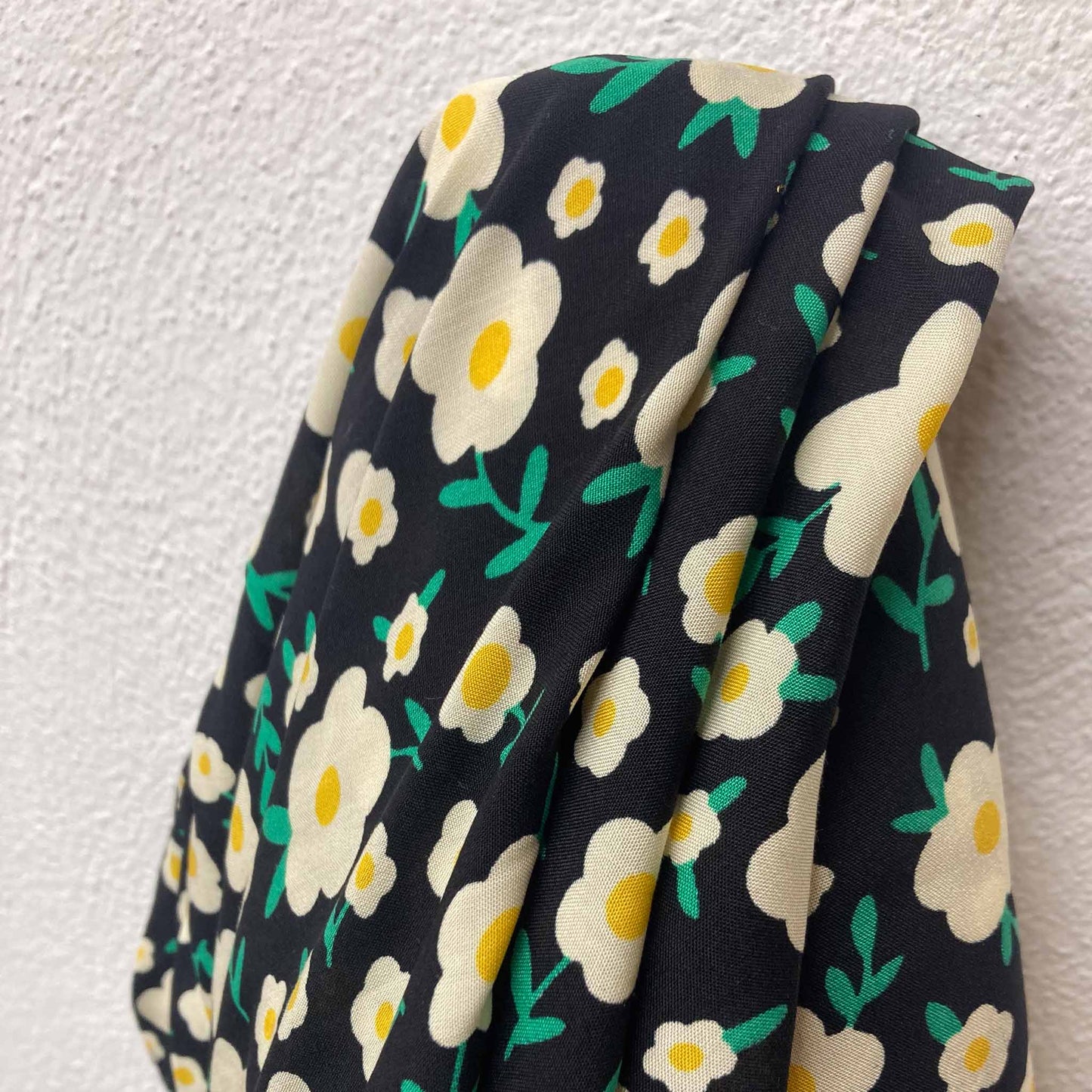B-stock - Viscose Challis Fabric - Black *