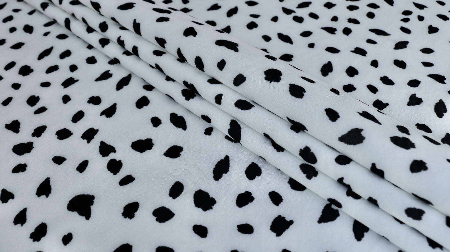 scuba-dalmatians-print-design-on-off-whitescuba-dalmatians-print-design-on-off-white-clothcontrol