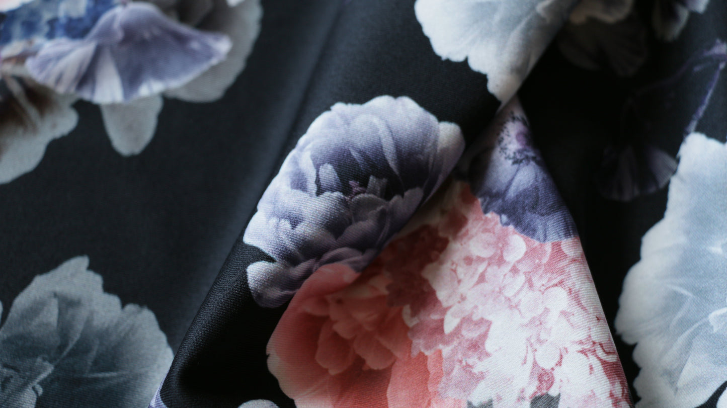REMNANT 0.80m x 1.46m - PRINTED SCUBA FABRIC - Mixed Flower Design - 4 Way Stretch