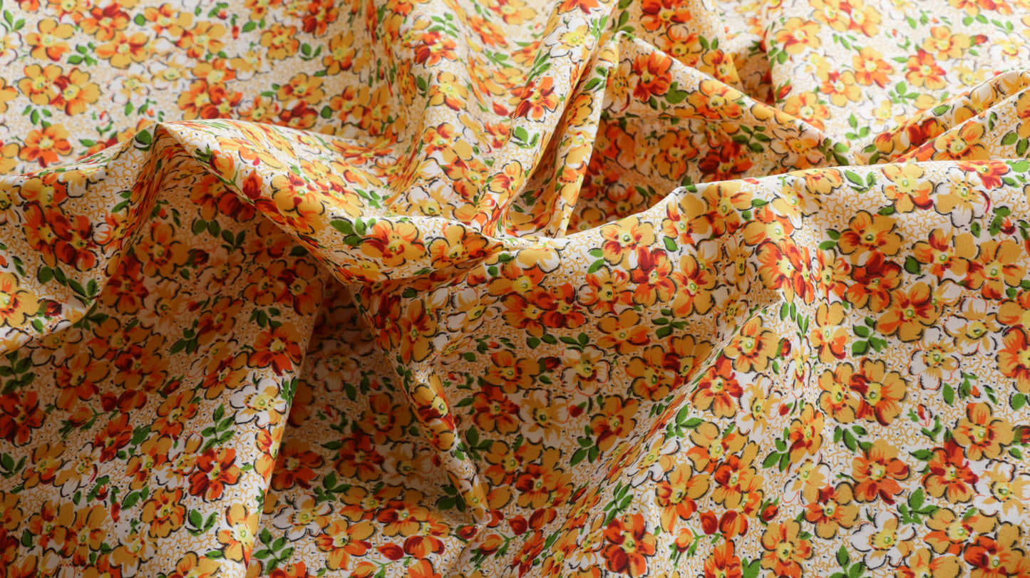 PRINTED POLYCOTTON FABRIC - Delicate floral design