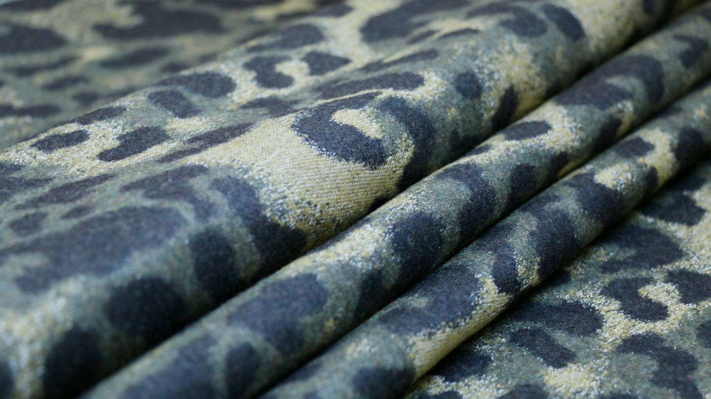 wool-blend-fabric-animal-print-design-clothcontrol