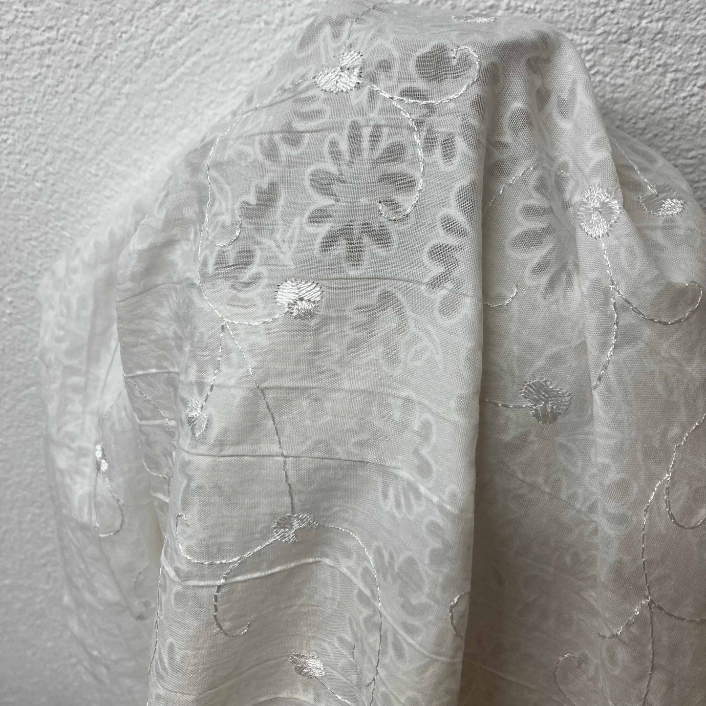 B-stock - Broderie Anglaise Cotton Fabric - Off-white *