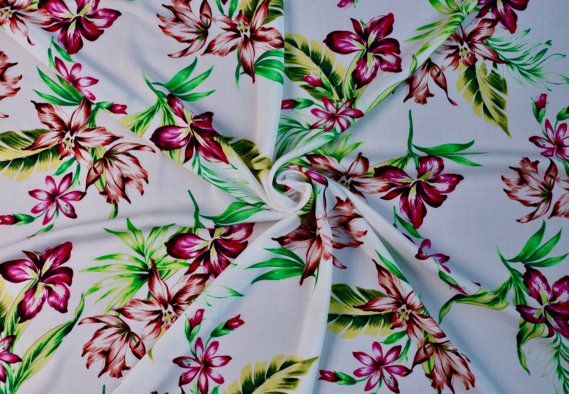 viscose-challis-fabric-tropical-floral-design-clothcontrol