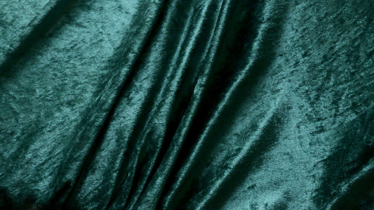 REMNANT 1.60m x 1.50m - CRUSHED VELVET  - Green colour