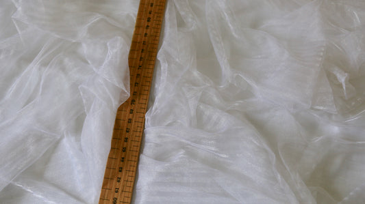 REMNANT 0.85m x 1.50m - STRETCHY CHIFFON FABRIC - White Colour - Light Weight
