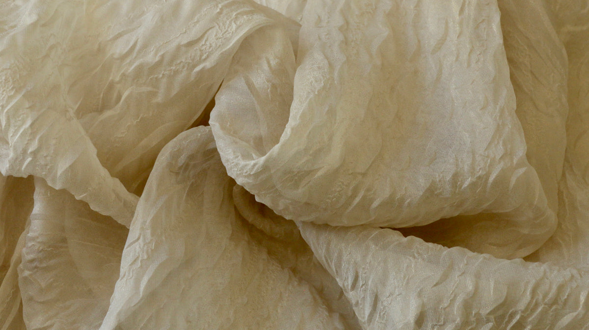 CHIFFON FABRIC - Crinkle effect - Gold shimmer