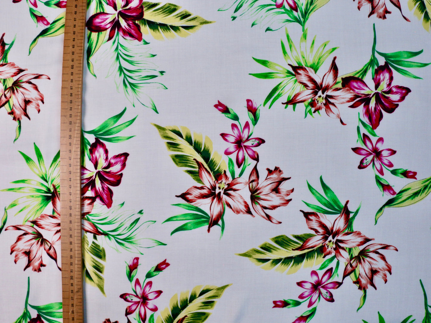viscose-challis-fabric-tropical-floral-design-clothcontrol