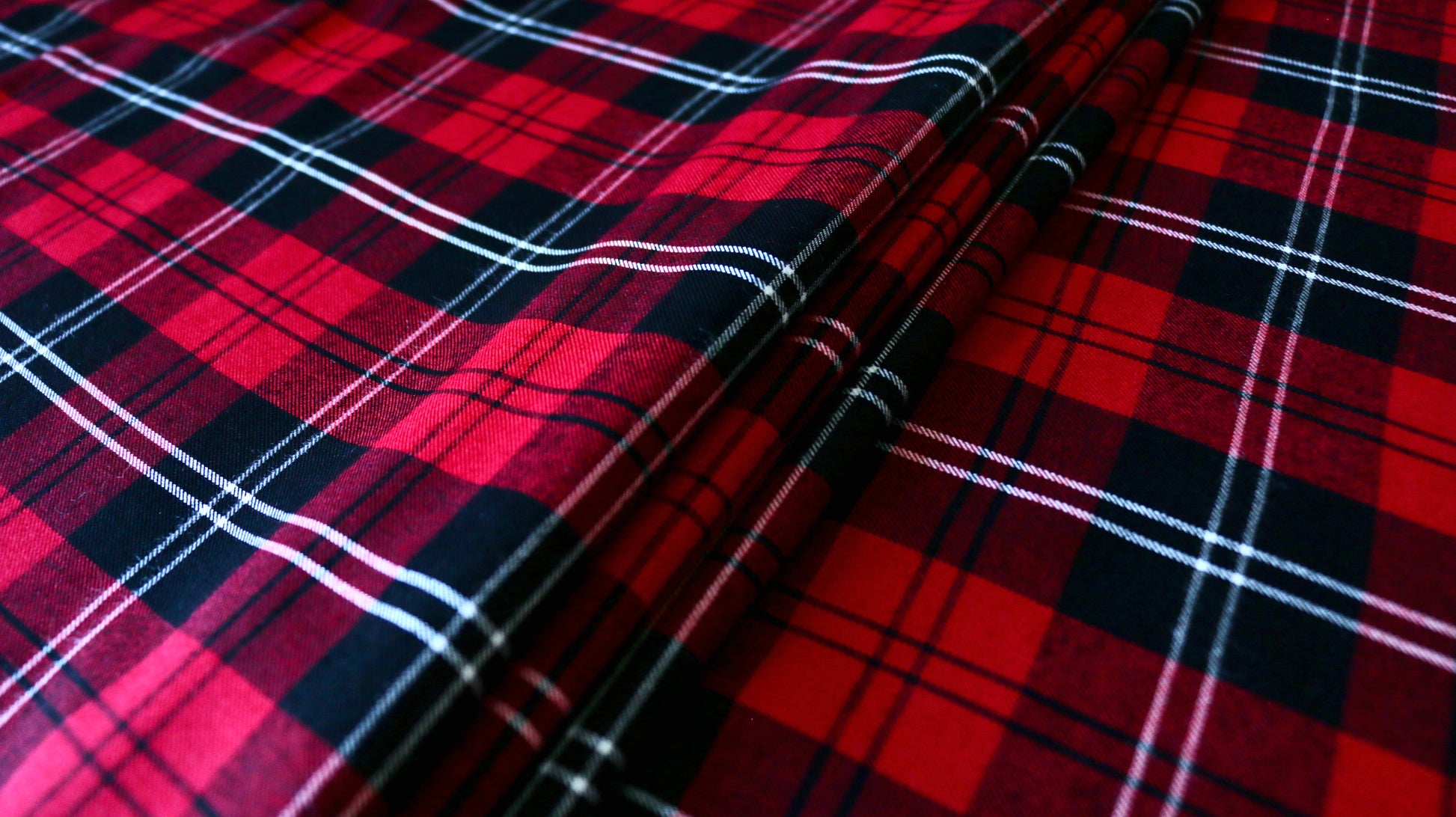 viscose-shirting-black-and-red-check-clothcontrol
