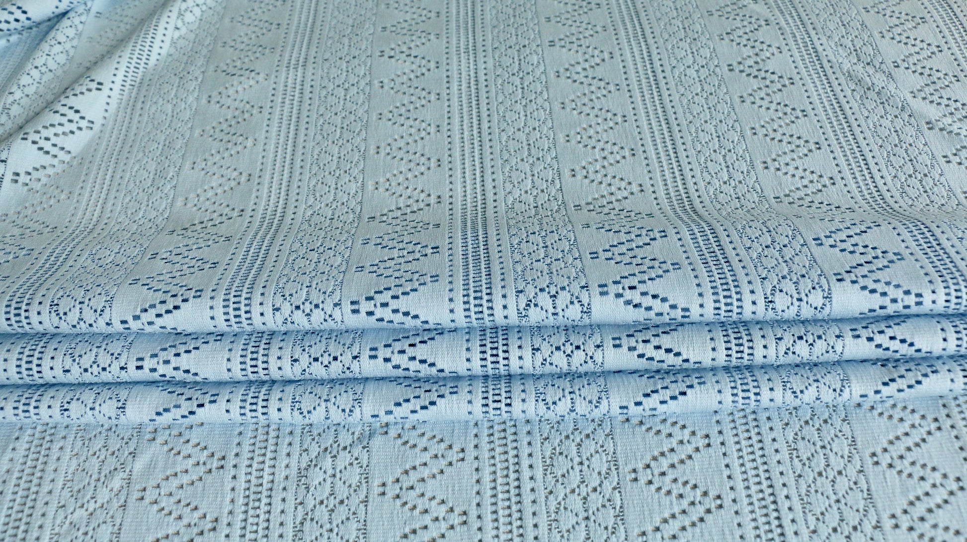 stretchy-lace-fabric-vintage-inspired-zigzag-design-clothcontrol