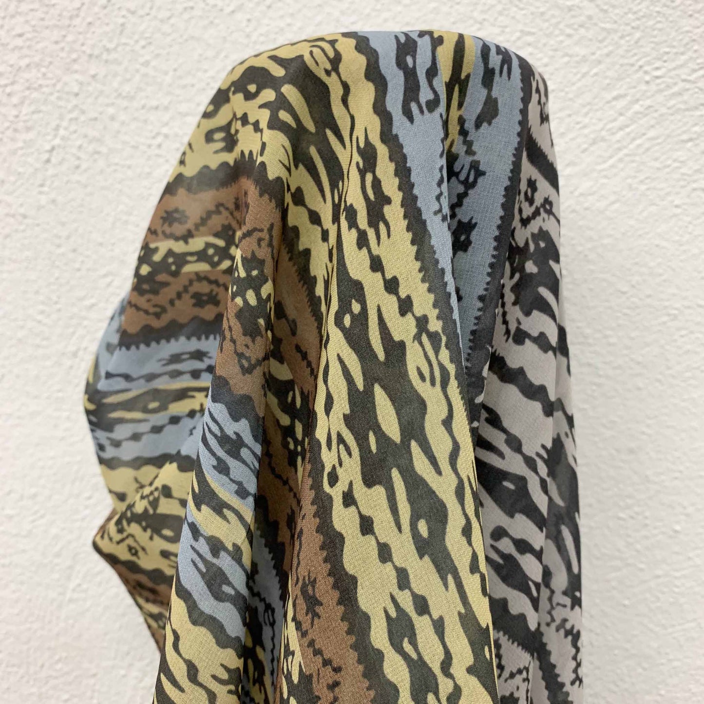 Chiffon Fabric - Abstract stripe