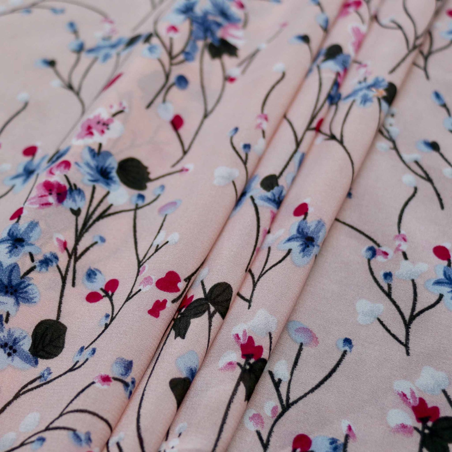 pink chiffon dressmaking polyester fabric with blue and maroon printed flowers
