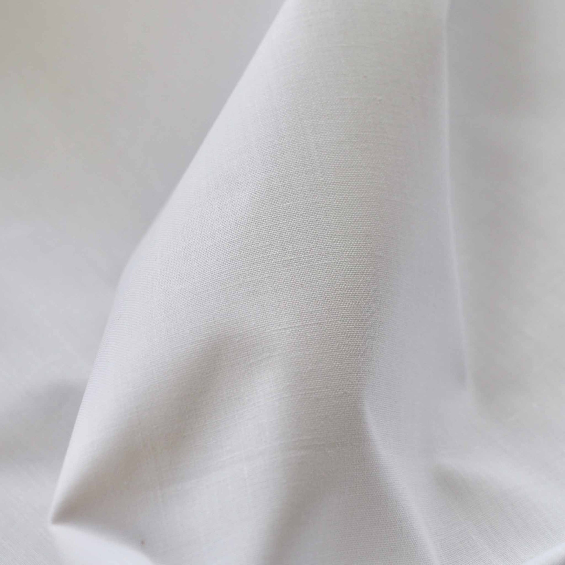plain white sheeting polycotton mix fabric for dressmaking